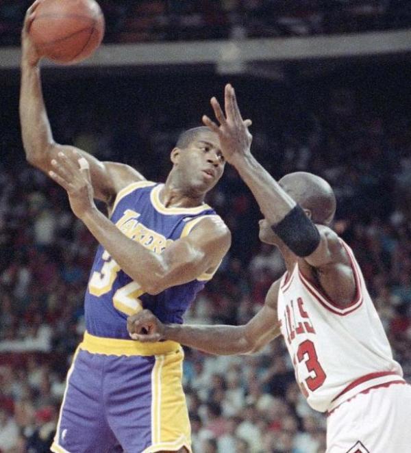 不难发现他 不难发现他